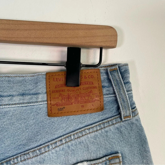 Levi’s blue high waist denim shorts size 28 - Picture 4 of 10